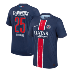 Męska Koszulka Domowa PSG CHAMPIONS #25 Wersja Piłkarska 2024/25 - CHAMPIONS OF EUROPE - Slim Fit - Topowe Koszulki Pilkarskie Sklep Internetowy