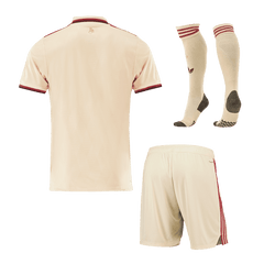 Męski Trzeci Wyjazdowy Zestaw Bayern Munich 2024/25 – UCL (Koszulka + Spodenki +Skarpetki) - Topowe Koszulki Pilkarskie Sklep Internetowy