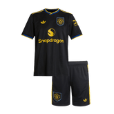 Dziecięcy Zestaw Trzecia Wyjazdowa Manchester United (Koszulka+Spodenki) 2025/26 - Topowe Koszulki Pilkarskie Sklep Internetowy