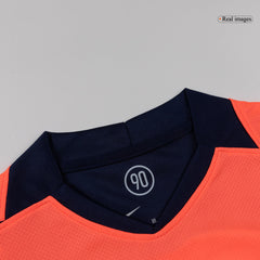 Auswärtstrikot des FC Barcelona für Kinder (Trikot + Shorts + Stutzen) 2025/26