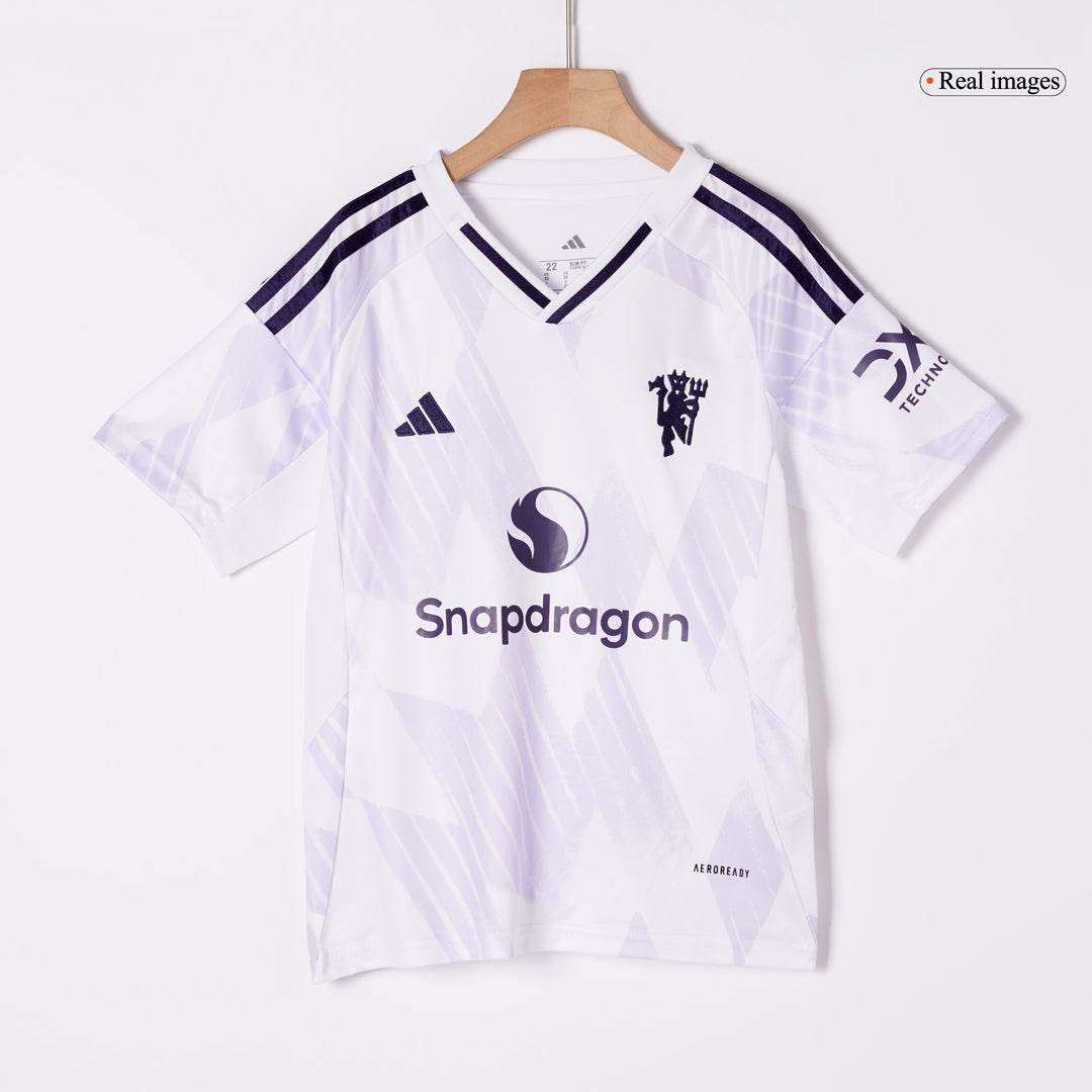 Dziecięcy Zestaw Wyjazdowa Manchester United (Koszulka + Spodenki + Skarpety) 2025/26 - Topowe Koszulki Pilkarskie Sklep Internetowy